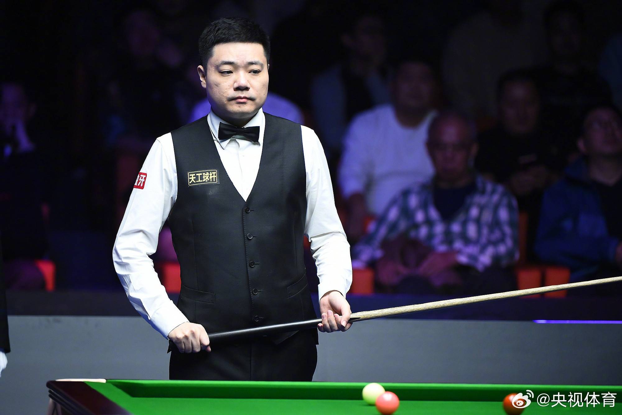 9体育-包含【丁俊晖】夺冠后揭秘：比赛中的攻守平衡秘诀的词条