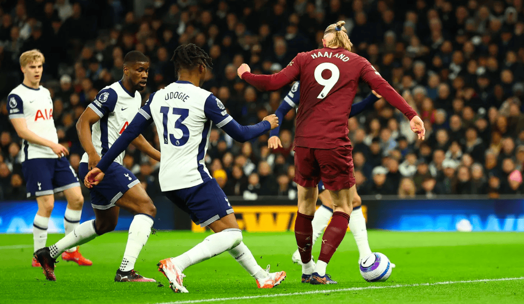 九游娱乐体育官网-关于英超争夺激烈,精彩进球和神级扑救不断上演的信息