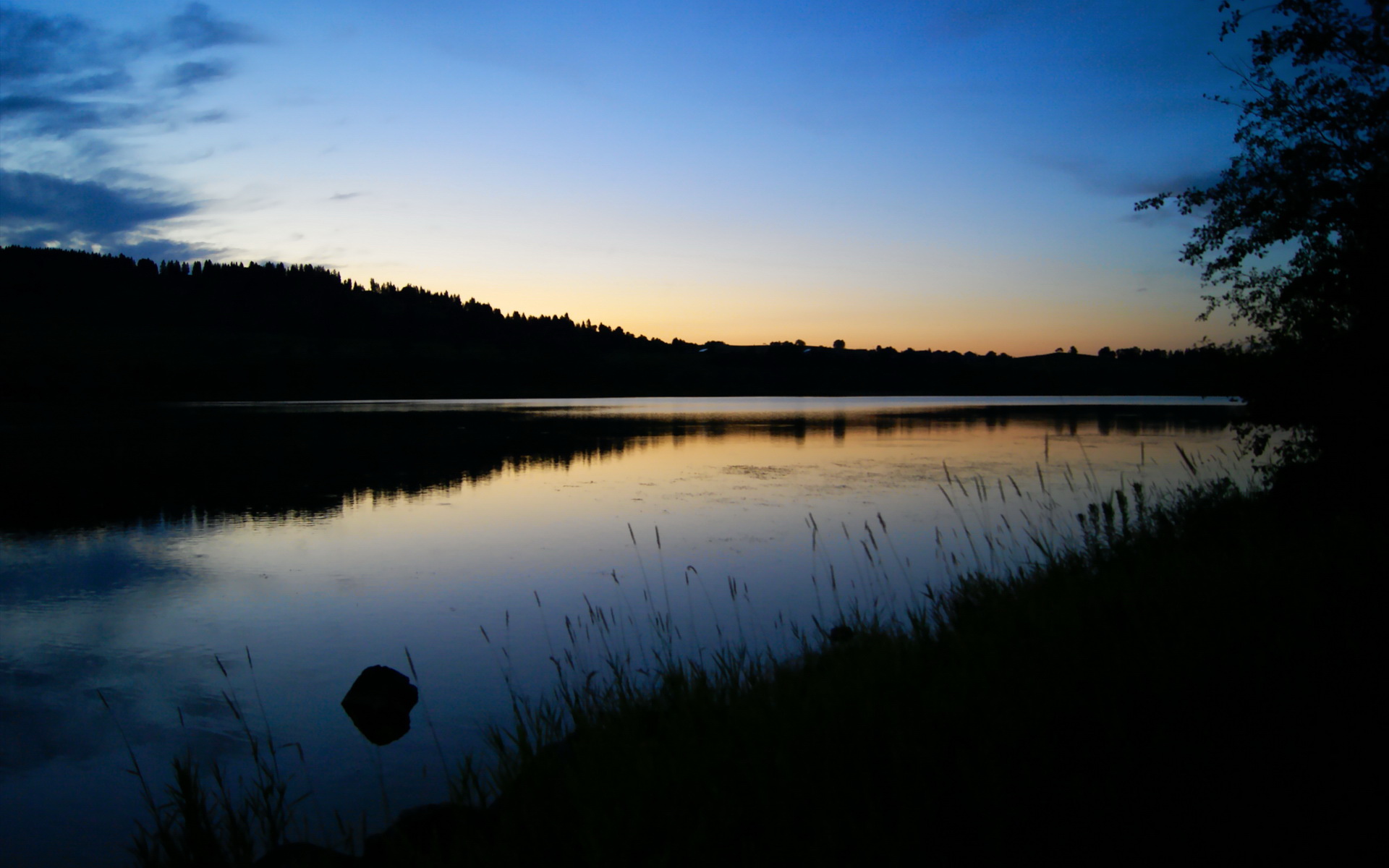 J9九游会-西班牙女足在巴黎奥运会夺得铜牌,西班牙女足球员